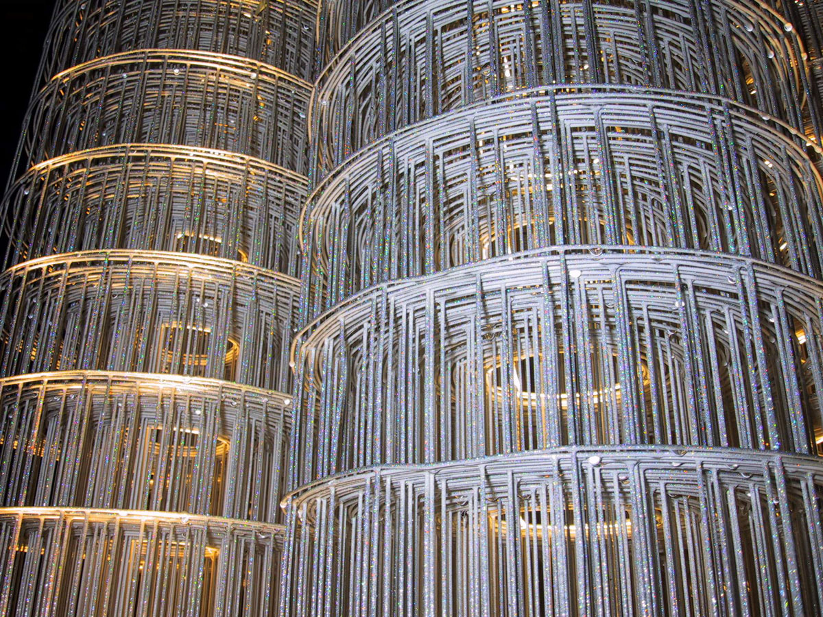Infinity Towers (2002) Detail night